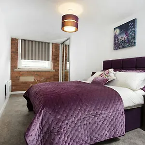 Orchard & Avenue Serviced 4* Bradford (West Yorkshire)
